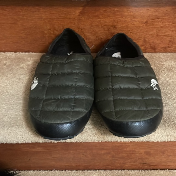 The North Face Men’s Shoes Size 11 In Like New In Excellent Condition - Picture 3 of 11